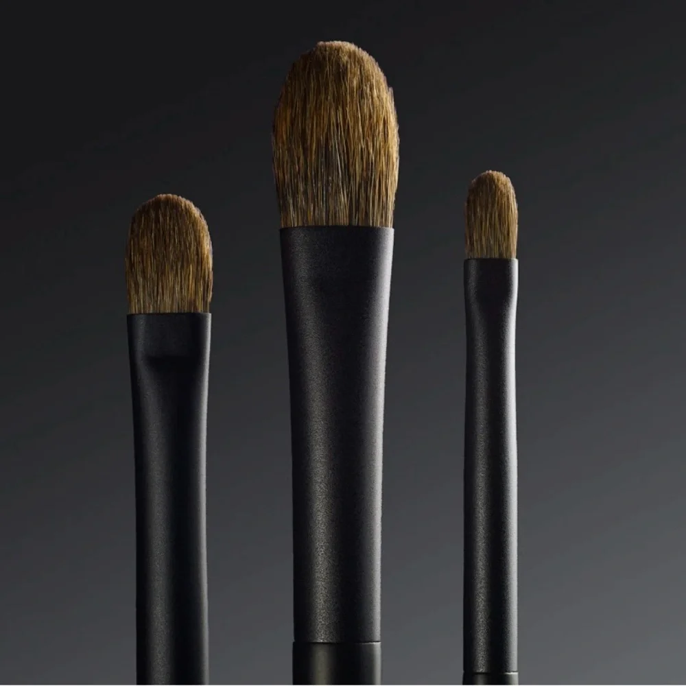 Surratt Beauty Artistique Classique Shadow Brush Petite